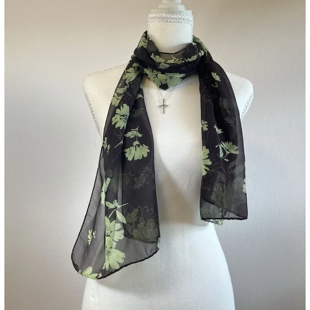 Floral Pattern Women's Scarf
